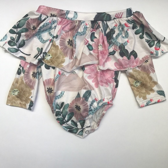 Other - 🌸Baby girl romper